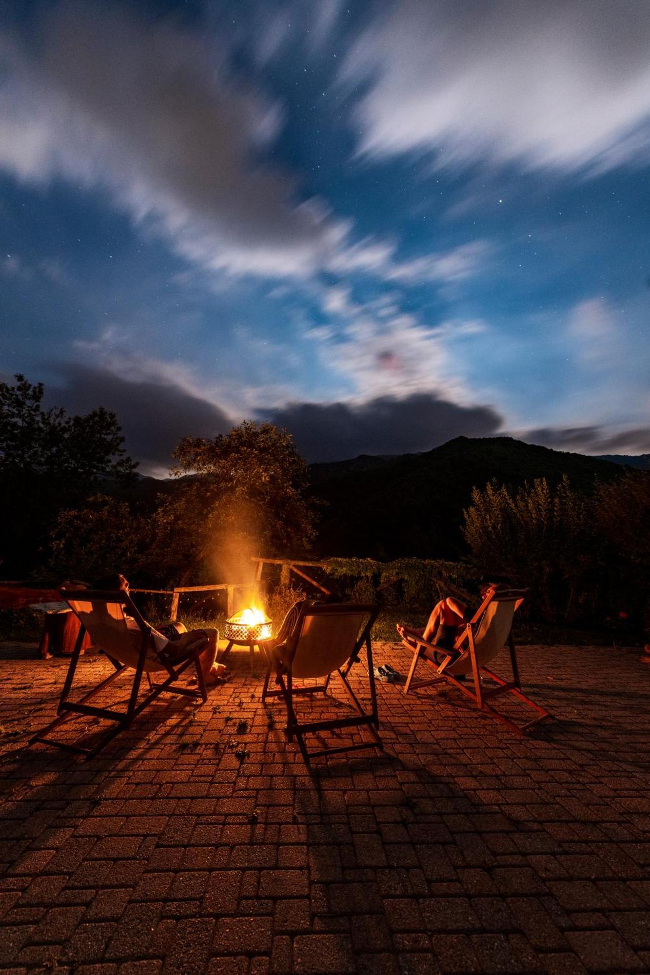 Iduevagamondi - Ospitalita Rurale Famigliare Di Montagna Bed & Breakfast Chiusa di Pesio Bagian luar foto