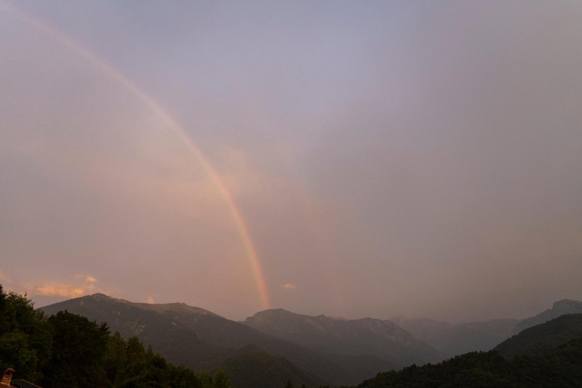 Iduevagamondi - Ospitalita Rurale Famigliare Di Montagna Bed & Breakfast Chiusa di Pesio Bagian luar foto