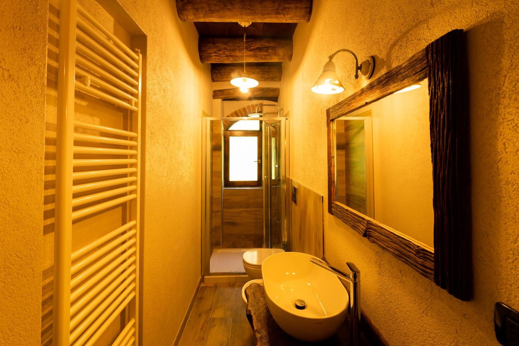 Iduevagamondi - Ospitalita Rurale Famigliare Di Montagna Bed & Breakfast Chiusa di Pesio Bagian luar foto